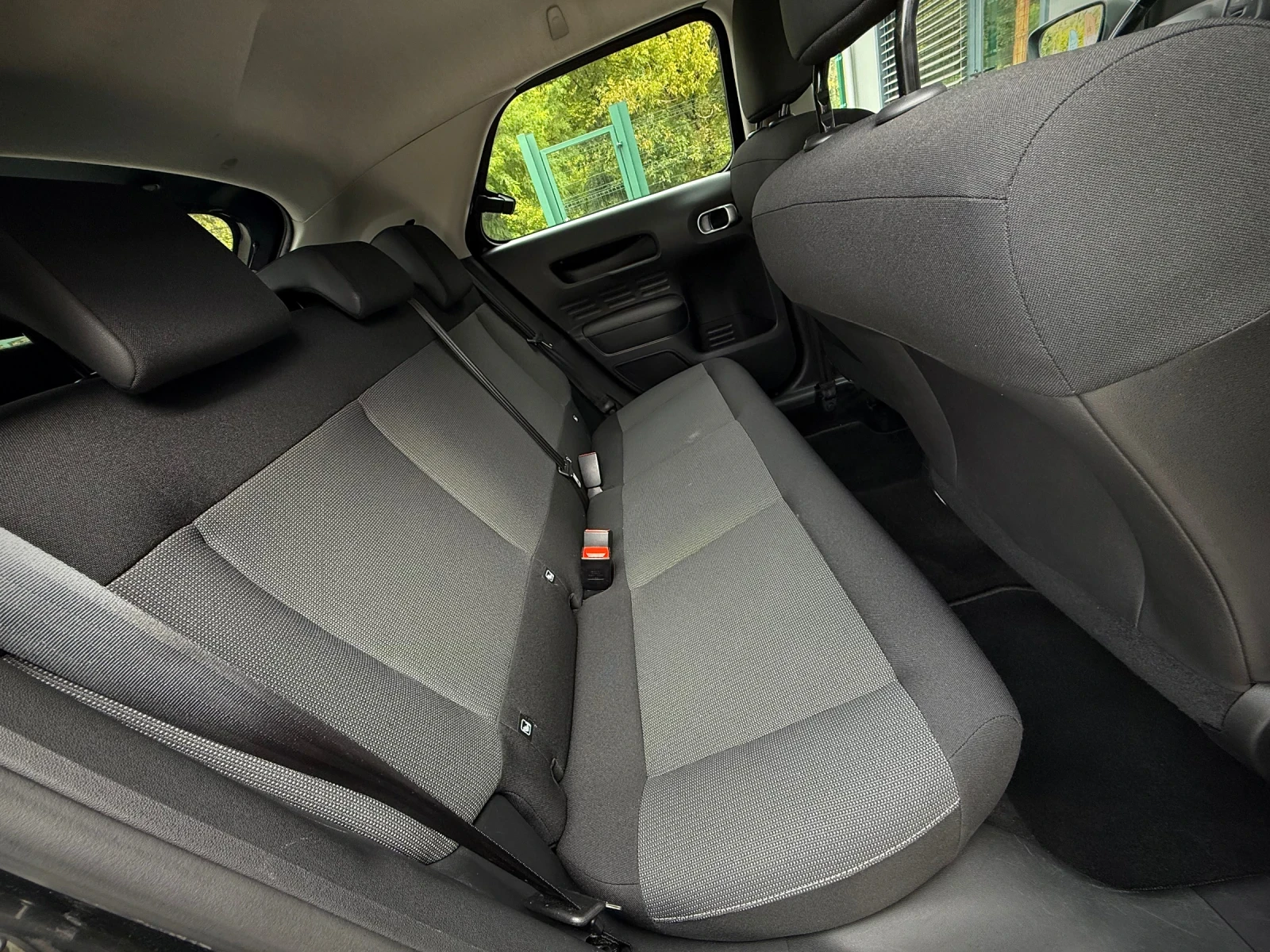 Citroen C4 Cactus 1.2i * LED* Camera* , снимка 10 - Автомобили и джипове - 56267255