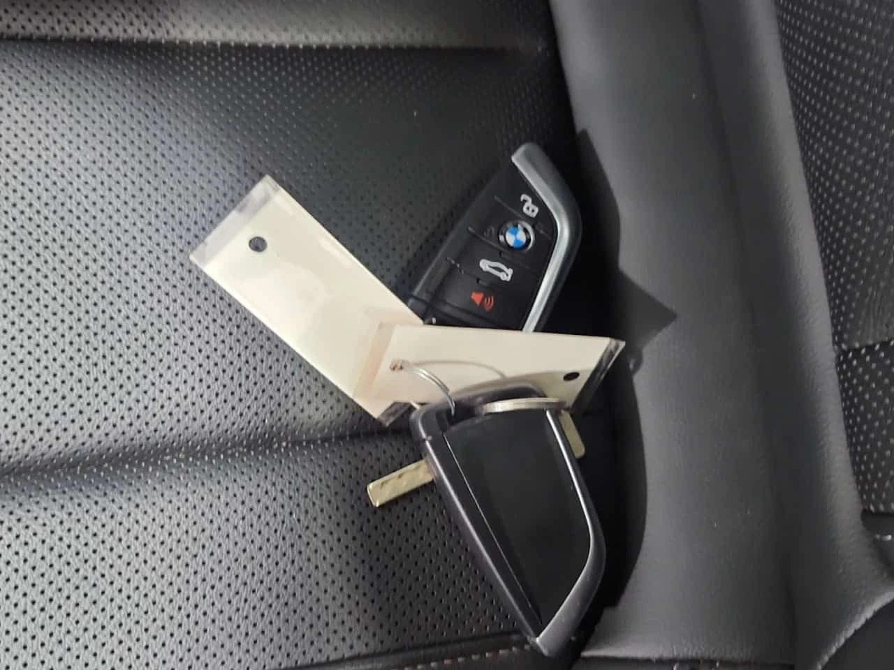 BMW 330 * Plug in Hybrid * M SPORT * CARFAX *  | Mobile.bg � ����������� 8