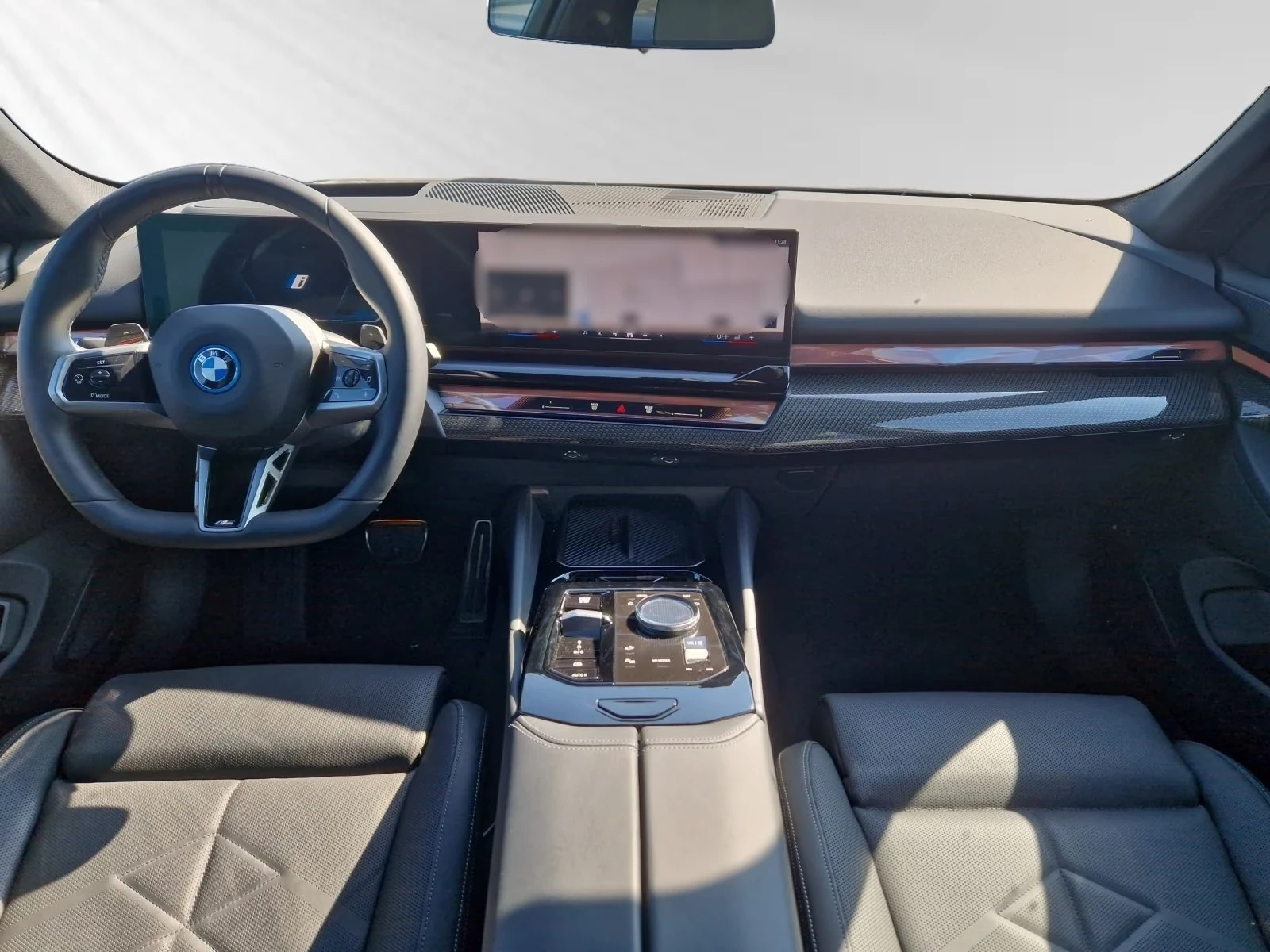 BMW 550 e/xDrive/M-SPORT/HUD/PANO/H&K/�����/ | Mobile.bg � ����������� 7