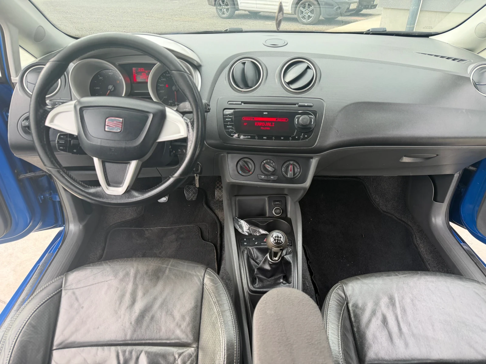 Seat Ibiza, снимка 11 - Автомобили и джипове - 56659635