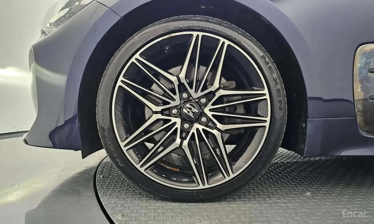 Kia Stinger, снимка 5 - Автомобили и джипове - 56685640