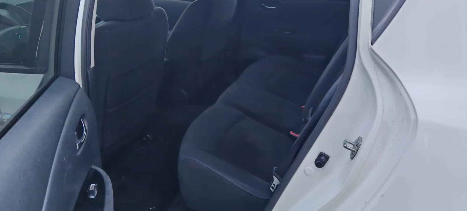 Nissan Leaf , снимка 7 - Автомобили и джипове - 56706276