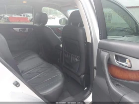 Infiniti QX70 | Mobile.bg    13