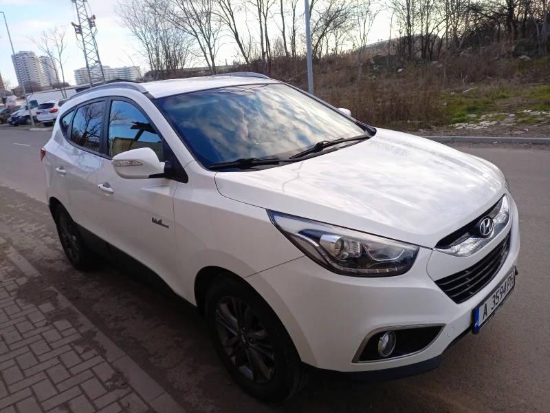 Hyundai IX35, снимка 2 - Автомобили и джипове - 49090022