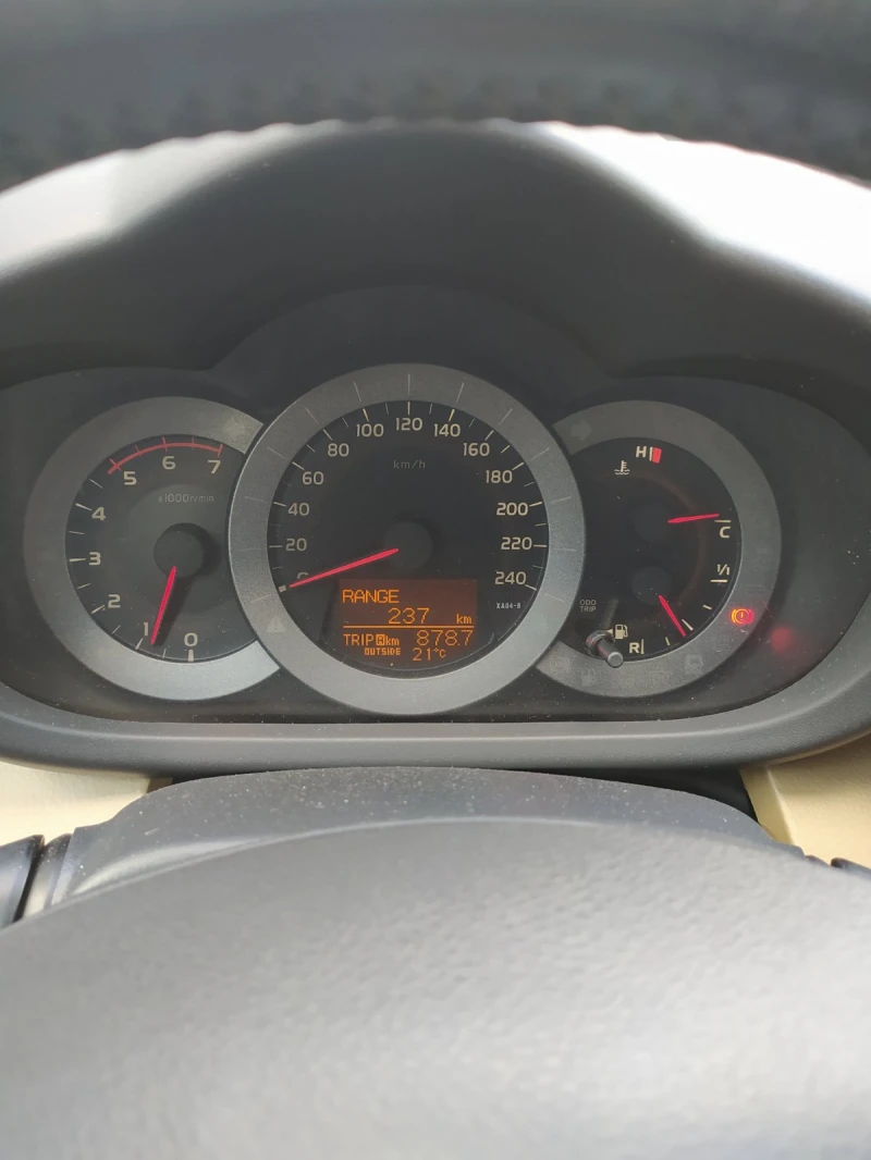 Toyota Rav4 D4D, снимка 10 - Автомобили и джипове - 52282895