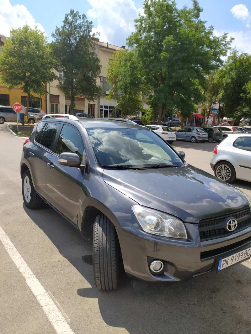Toyota Rav4 D4D, снимка 8 - Автомобили и джипове - 52282895