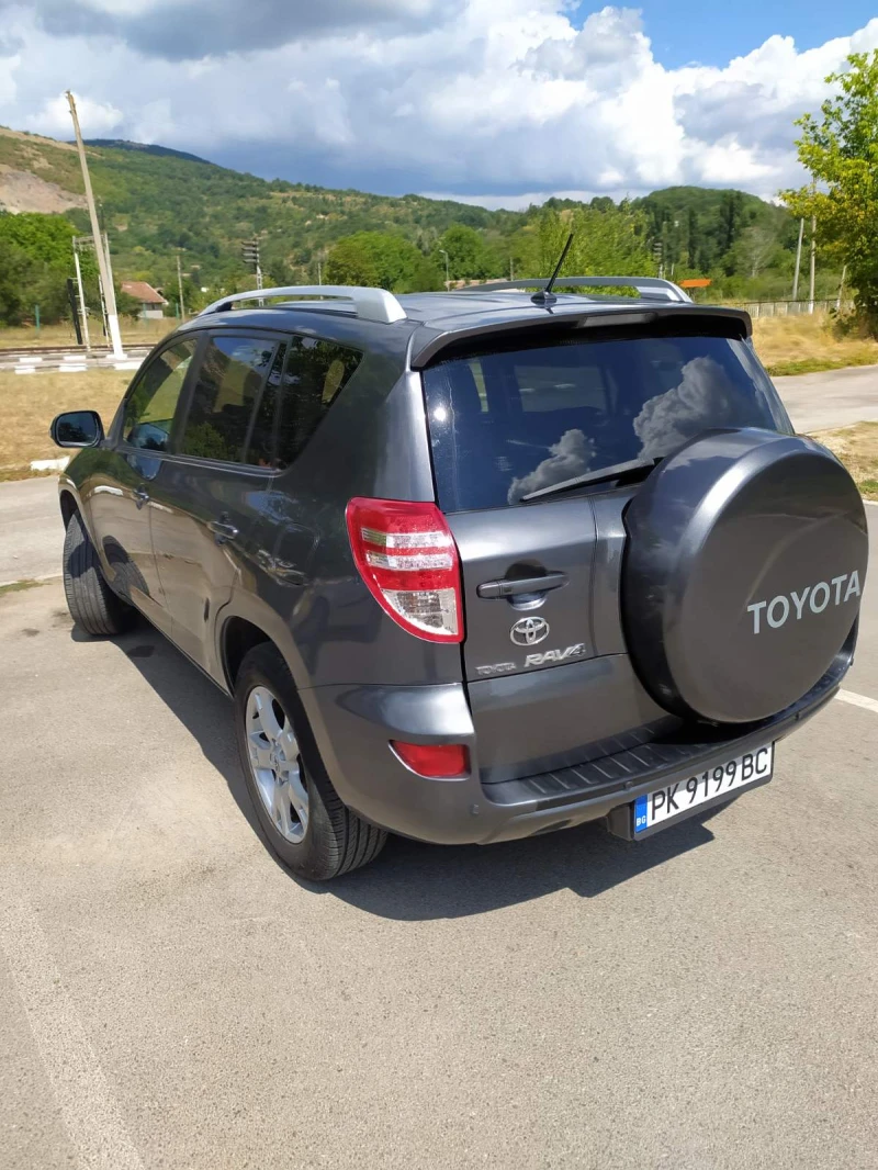 Toyota Rav4 D4D, снимка 4 - Автомобили и джипове - 52282895