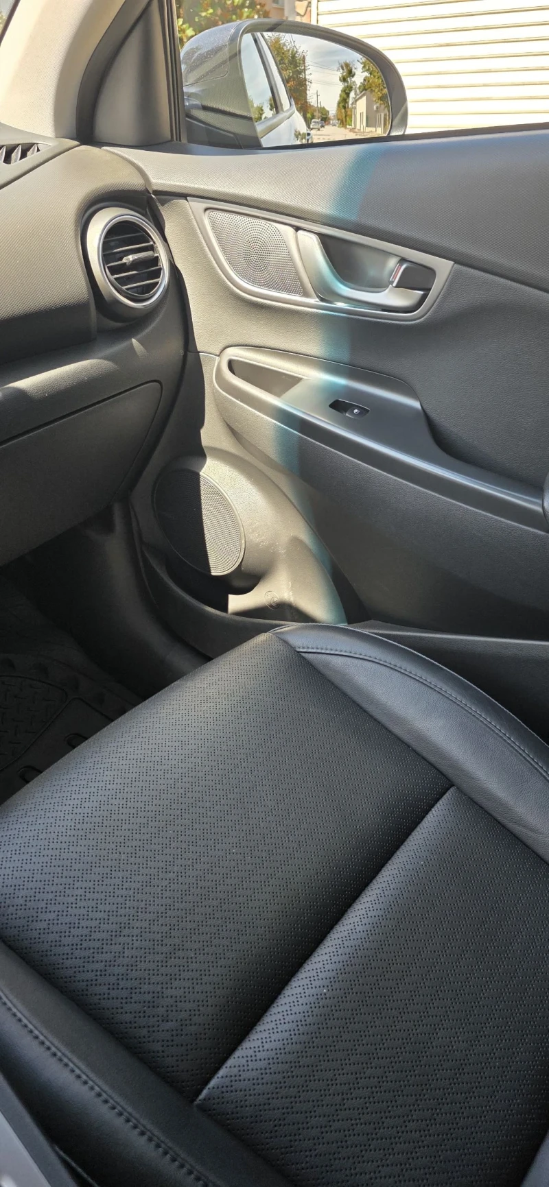 Hyundai Kona 64 Kw , снимка 10 - Автомобили и джипове - 51625764