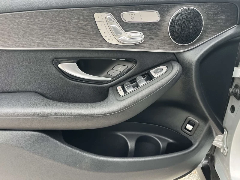 Mercedes-Benz GLC 300 AMG 4matic 80000км, снимка 15 - Автомобили и джипове - 52550219