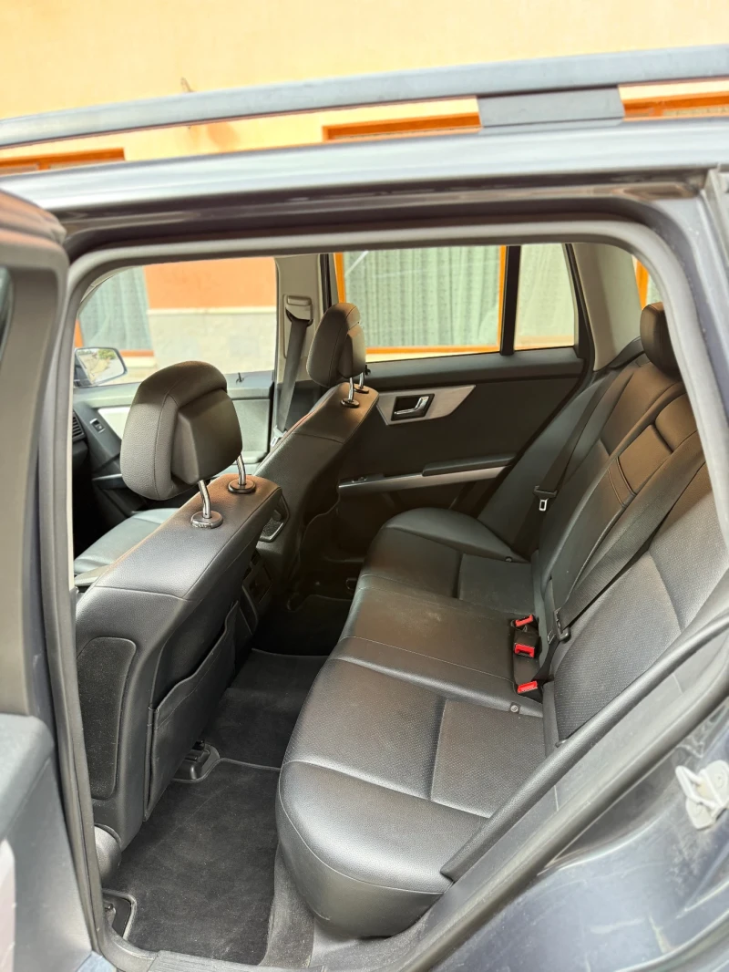 Mercedes-Benz GLK, снимка 11 - Автомобили и джипове - 52596524
