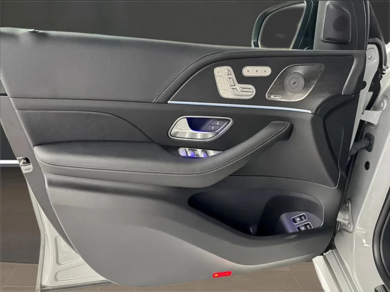 Mercedes-Benz GLE 53 Plug-in Hybrid 4Matic+ AMG Line, снимка 5 - Автомобили и джипове - 52616843