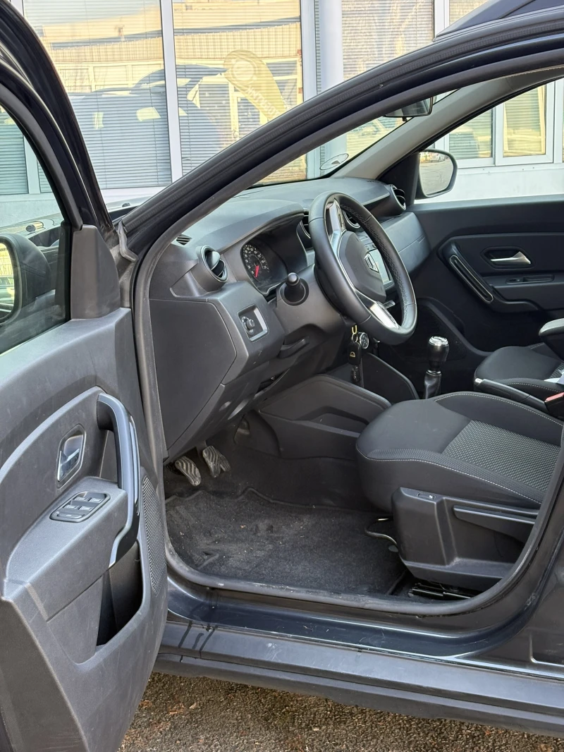 Dacia Duster 1.0TCe/Prestige/2020/NAVI/Камера/Подгрев, снимка 7 - Автомобили и джипове - 52926869