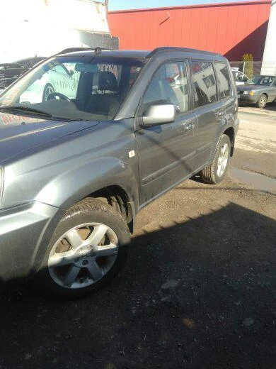 Nissan X-trail 2.5, снимка 3 - Автомобили и джипове - 42072304