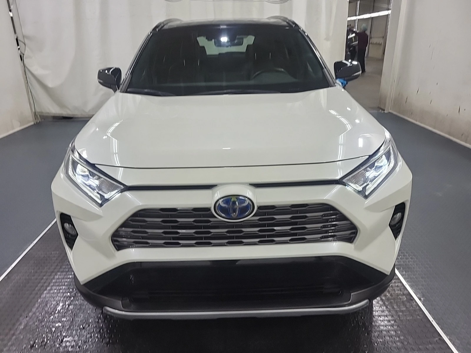 Toyota Rav4 HYBRID XSE * * CARFAX * *   * *  | Mobile.bg   3