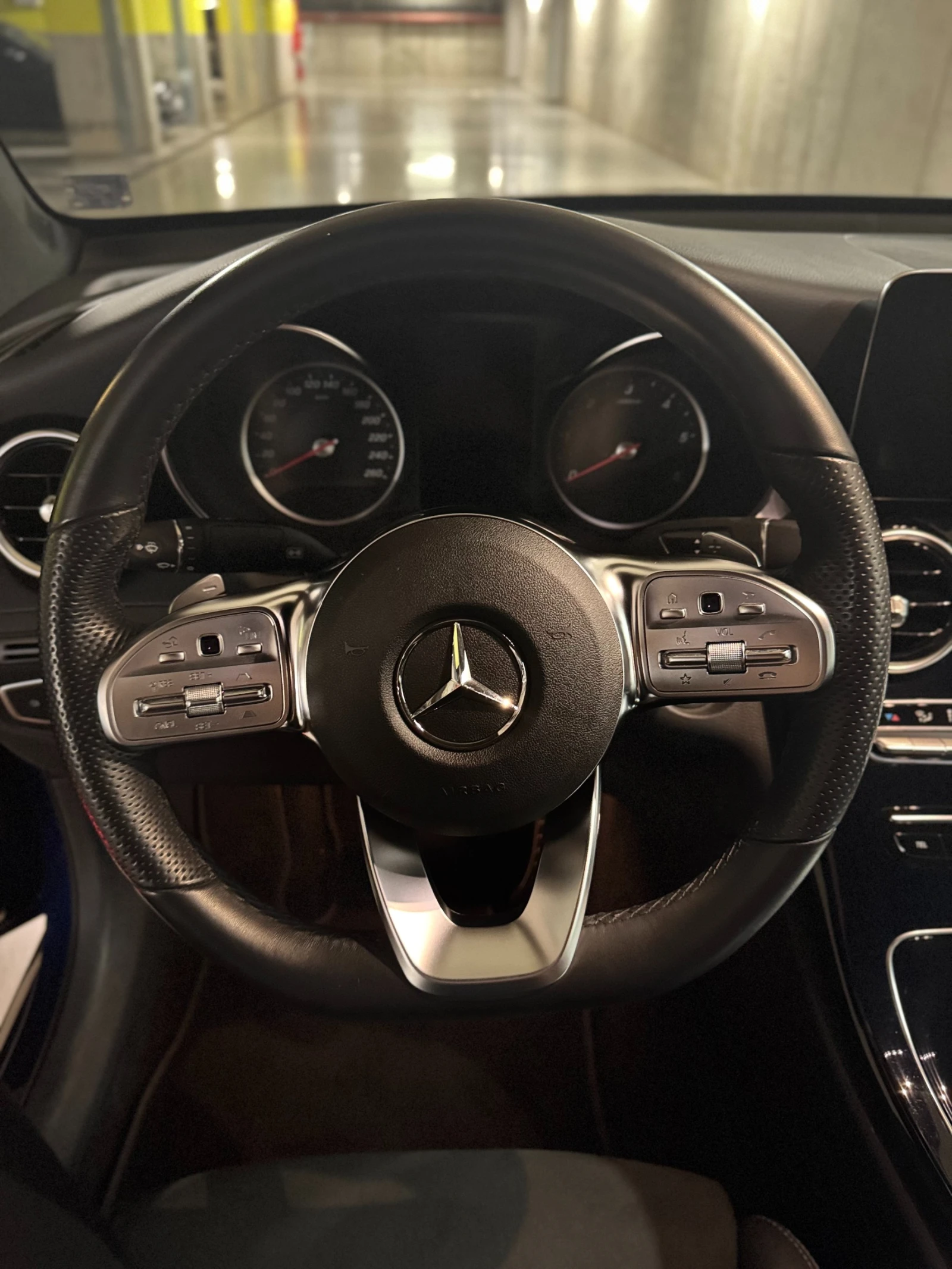 Mercedes-Benz GLC 220 AMG - изображение 5