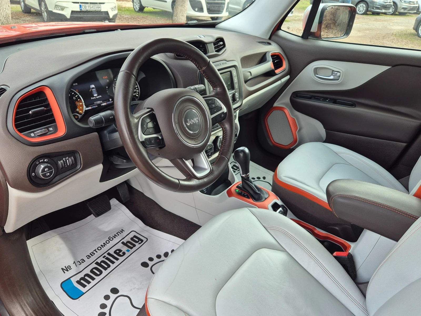 Jeep Renegade 1.4T-jet FULL 4X4 КОЖА ВНОС ИТАЛИЯ БЕЗ РЪЖДИ И ЗАБ - изображение 10