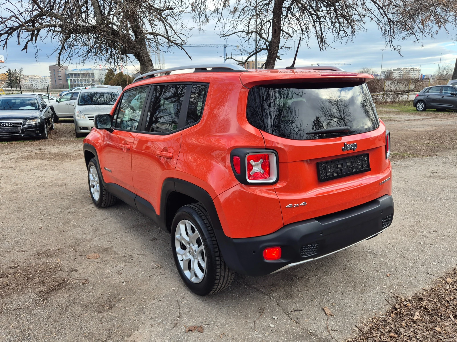 Jeep Renegade 1.4T-jet FULL 4X4 КОЖА ВНОС ИТАЛИЯ БЕЗ РЪЖДИ И ЗАБ - изображение 6