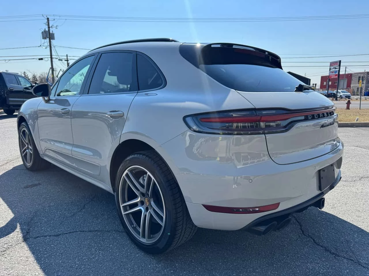 Porsche Macan * Turbo * CARBON* ОБДУХВАНЕ* ПАНОРАМА* , снимка 2 - Автомобили и джипове - 54575912
