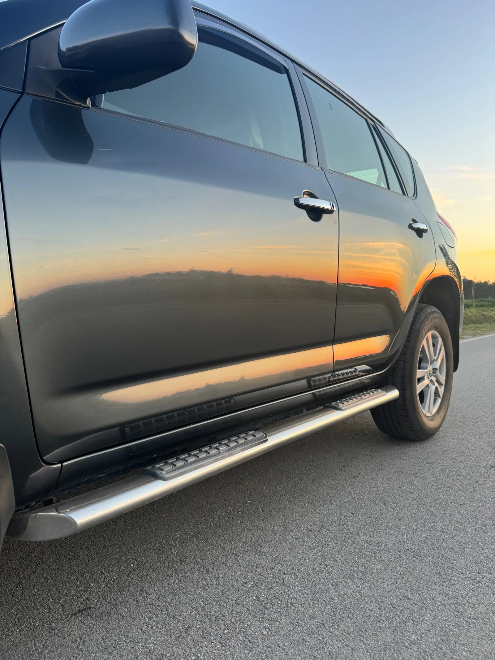 Toyota Rav4 Топ състояние!!! ГАЗ, снимка 4 - Автомобили и джипове - 54654985