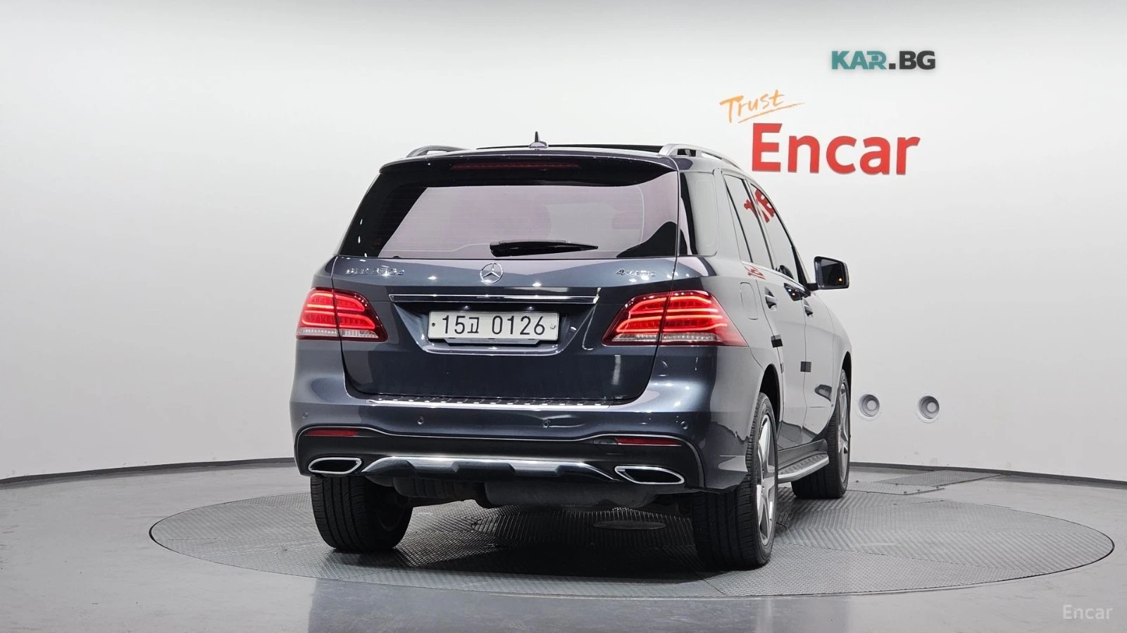Mercedes-Benz GLE 350 D AMG-Line Автокредит Цена до България, снимка 4 - Автомобили и джипове - 55189346