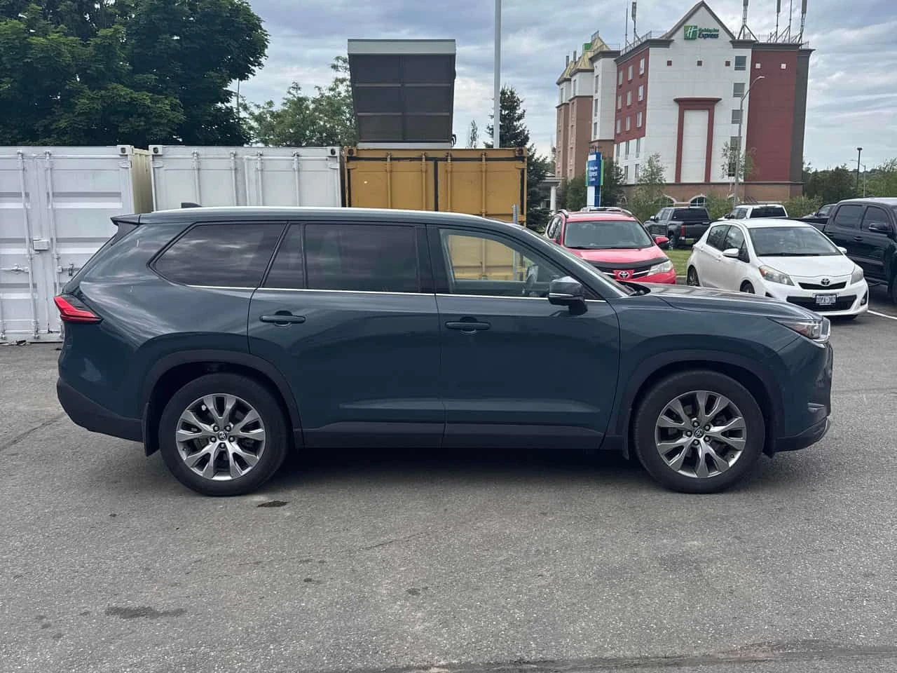 Toyota Highlander * AWD * CARFAX * JBL * ОДБУХВАНЕ * ДИСТРОНИК * , снимка 3 - Автомобили и джипове - 55193556