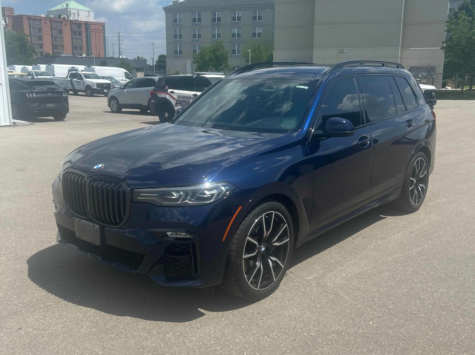 BMW X7 M40i M-Pack* M-Adaptive* Shadow* Harman* Pano* 