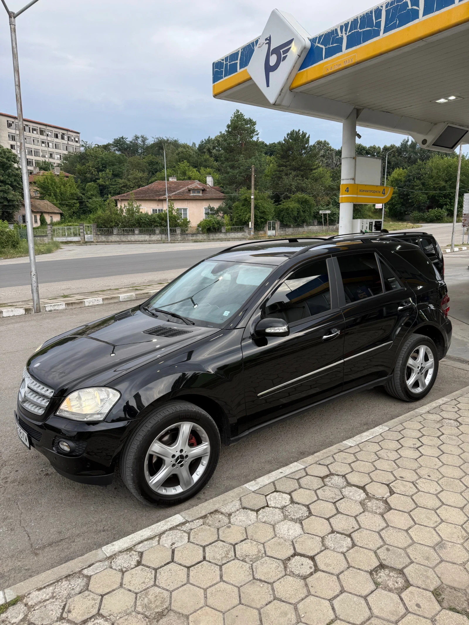 Mercedes-Benz ML 320, снимка 6 - Автомобили и джипове - 55825165