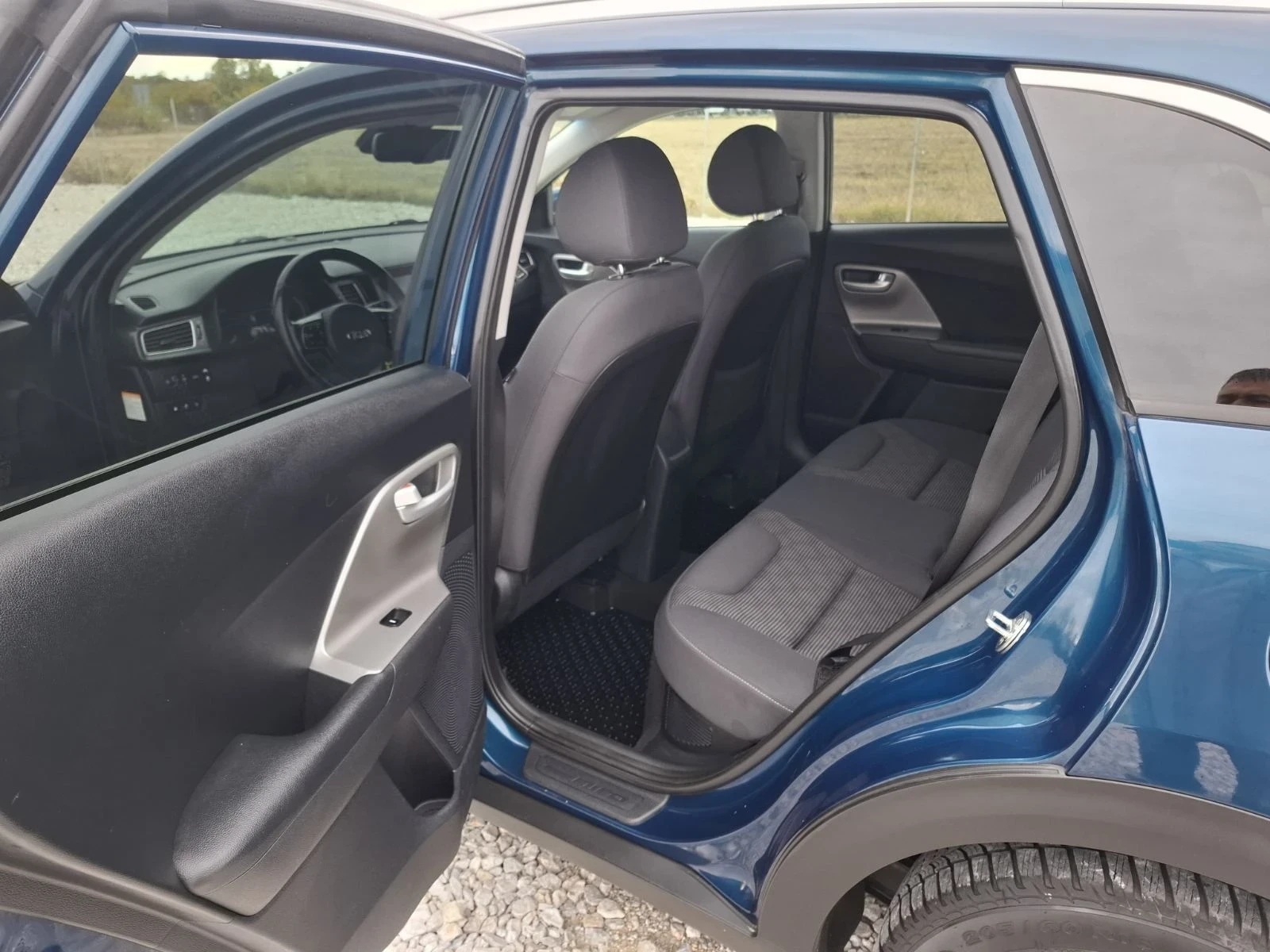 Kia Niro 1.6 Plug-in hibrid, снимка 10 - Автомобили и джипове - 56518202