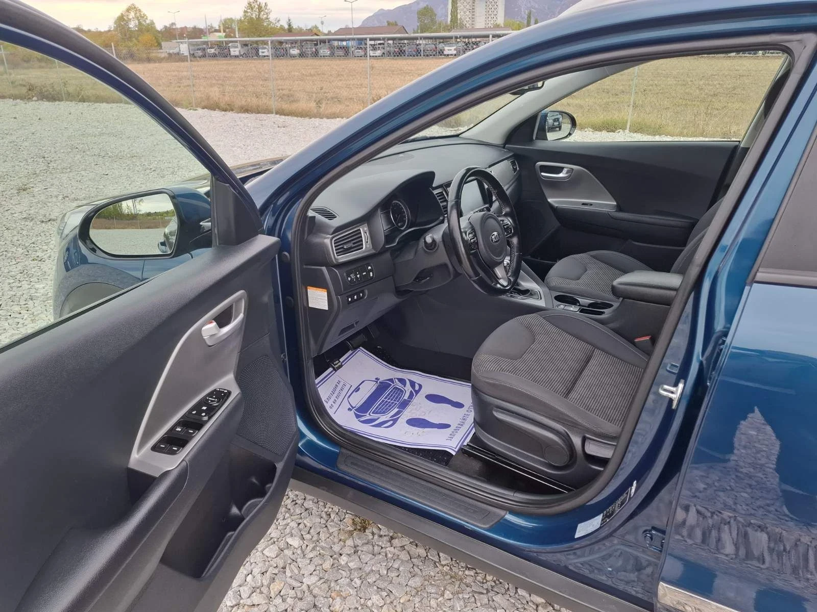 Kia Niro 1.6 Plug-in hibrid, снимка 9 - Автомобили и джипове - 56518202