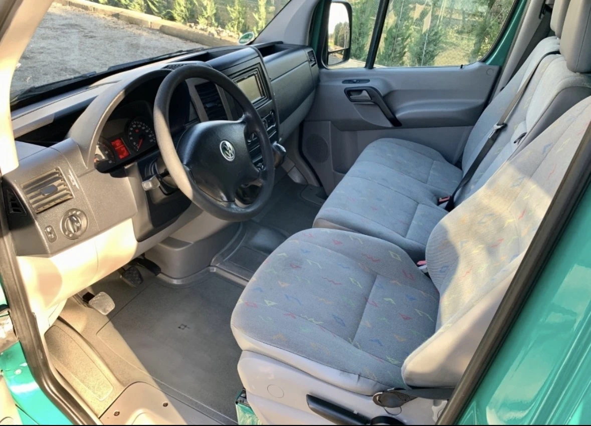 VW Crafter ЩОРА* КЛИМАТИК* НАВИГАЦИЯ* СЕРВИЗНИ ДОКУМЕНТИ, снимка 12 - Бусове и автобуси - 56230157