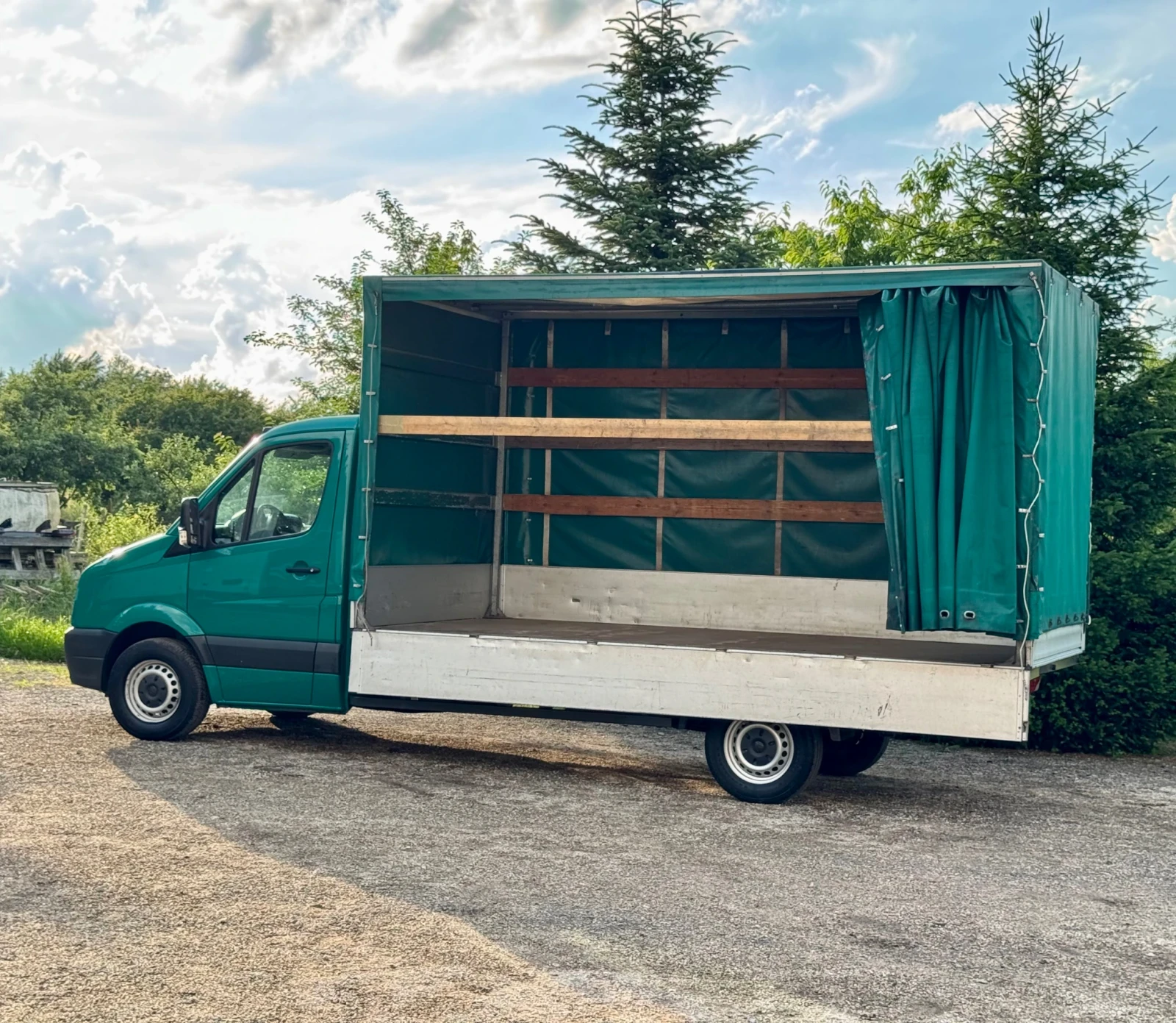 VW Crafter ЩОРА* КЛИМАТИК* НАВИГАЦИЯ* СЕРВИЗНИ ДОКУМЕНТИ, снимка 6 - Бусове и автобуси - 56230157