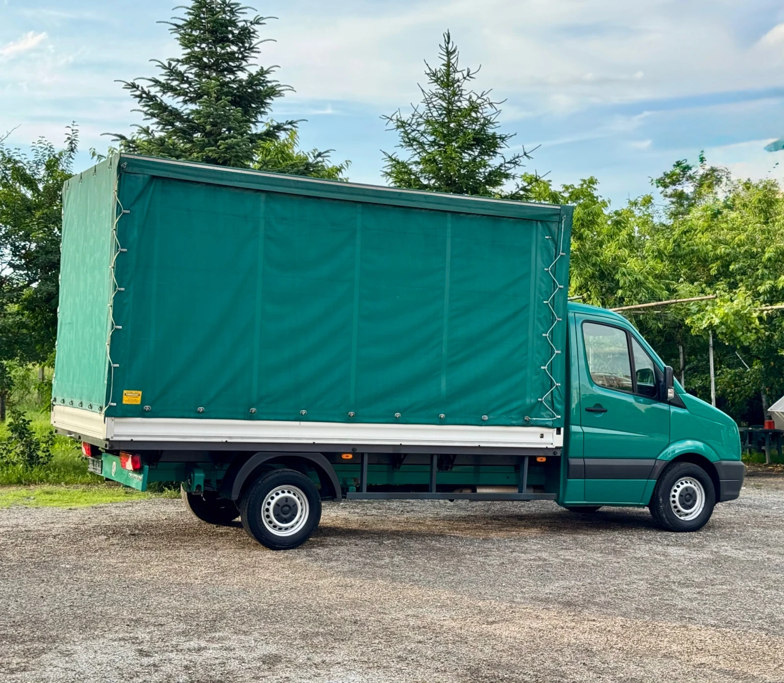 VW Crafter ЩОРА* КЛИМАТИК* НАВИГАЦИЯ* СЕРВИЗНИ ДОКУМЕНТИ, снимка 8 - Бусове и автобуси - 56230157