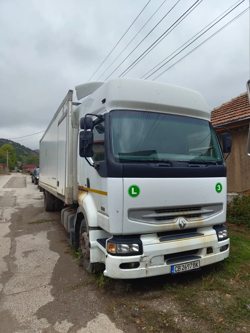 Renault Premium