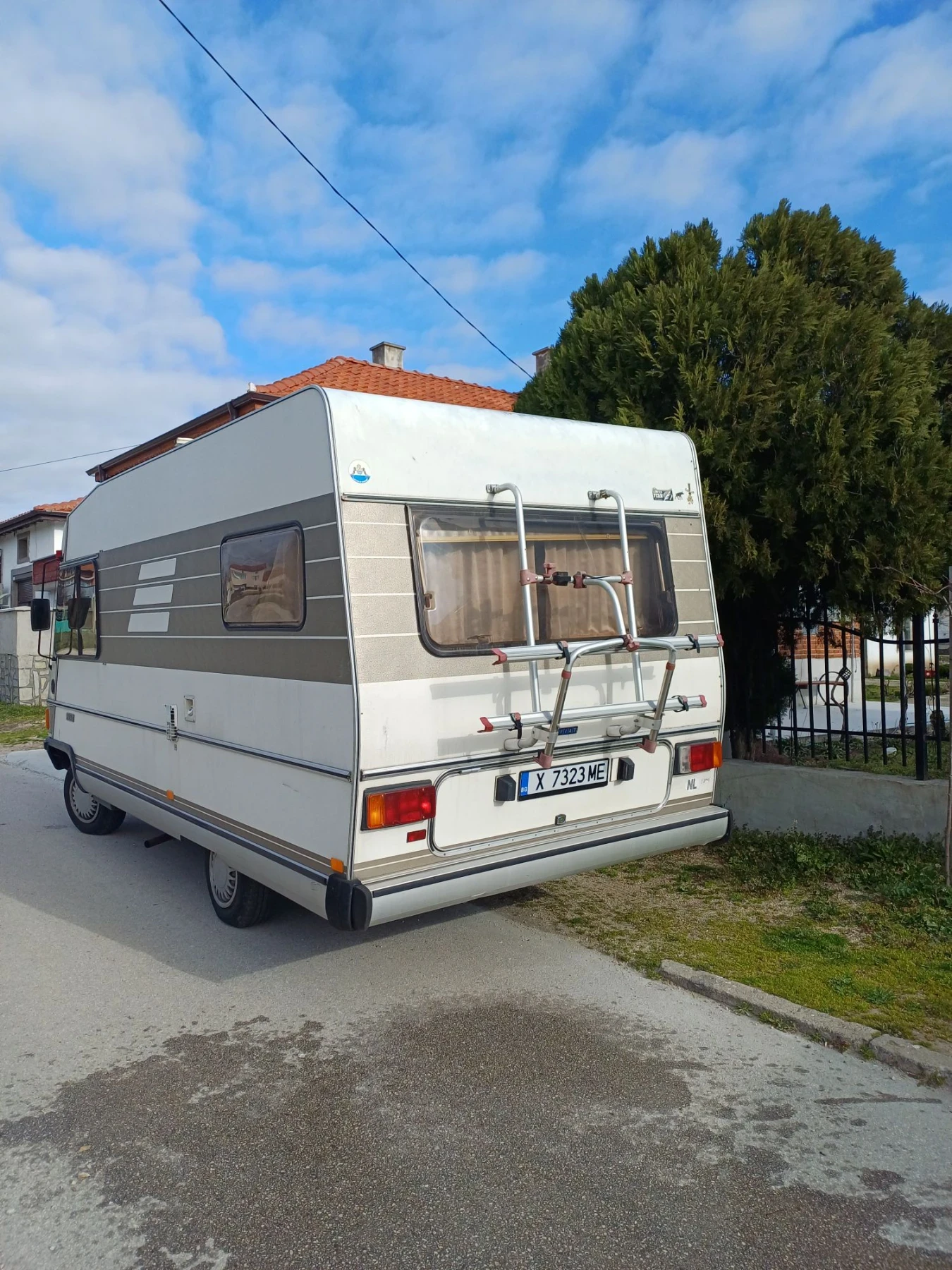 Кемпер HYMER / ERIBA, снимка 4 - Каравани и кемпери - 55842908