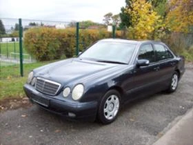      ,     Mercedes-Benz E 220