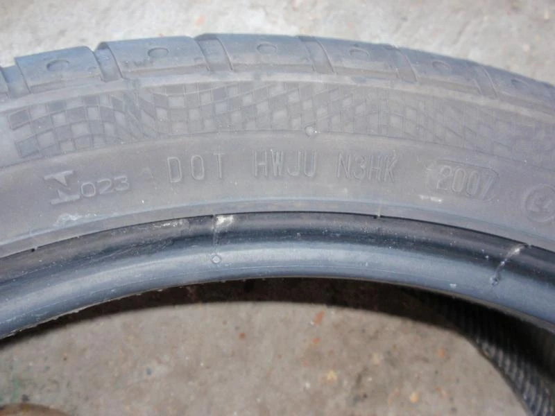 Гуми Летни 235/40R18, снимка 11 - Гуми и джанти - 8222909