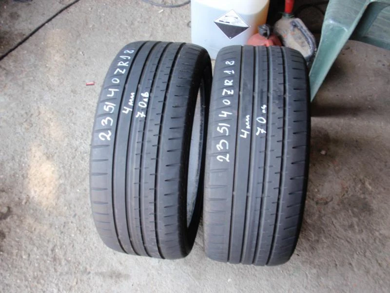 Гуми Летни 235/40R18, снимка 5 - Гуми и джанти - 8222909