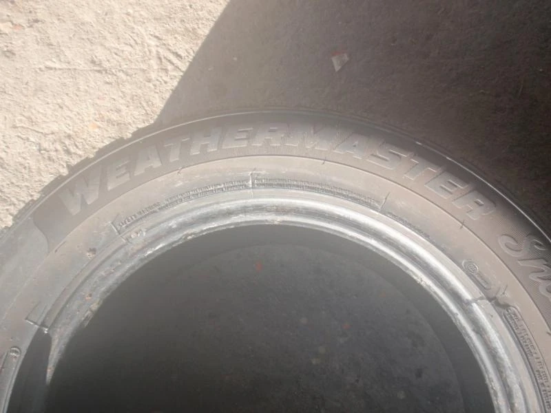 Гуми Всесезонни 215/60R16, снимка 7 - Гуми и джанти - 8631007