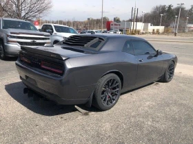 Dodge Challenger SRT Hellcat RWD, снимка 6