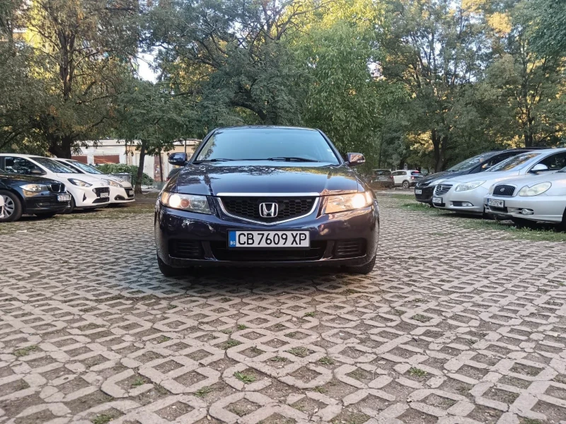 Honda Accord 2.0, снимка 1 - Автомобили и джипове - 47333931