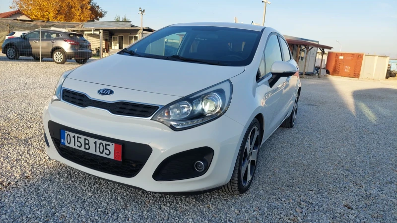 Kia Rio 1.4НАВИ FULL, снимка 1 - Автомобили и джипове - 47804809