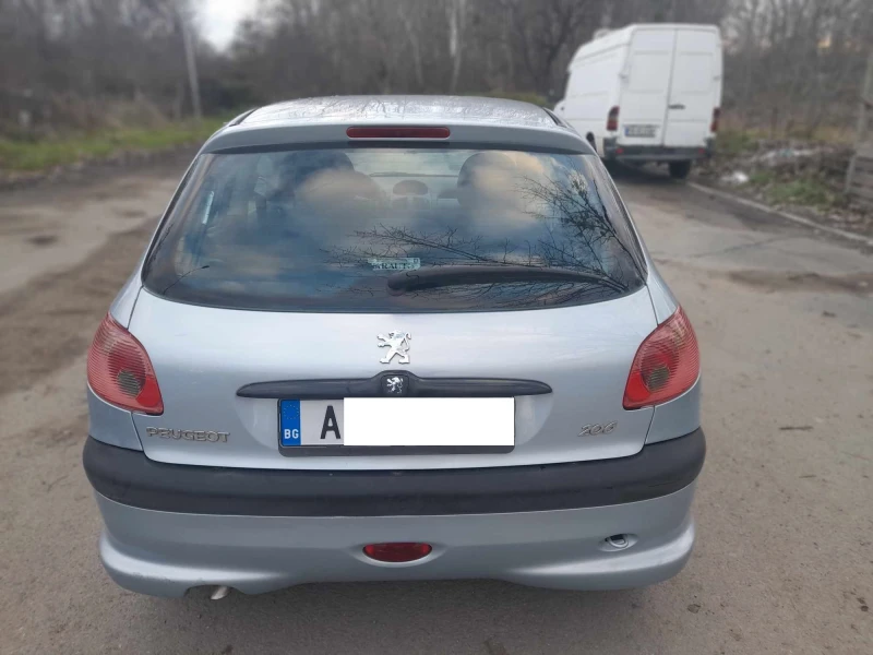 Peugeot 206 1.1 8V Premium, снимка 4 - Автомобили и джипове - 48560502