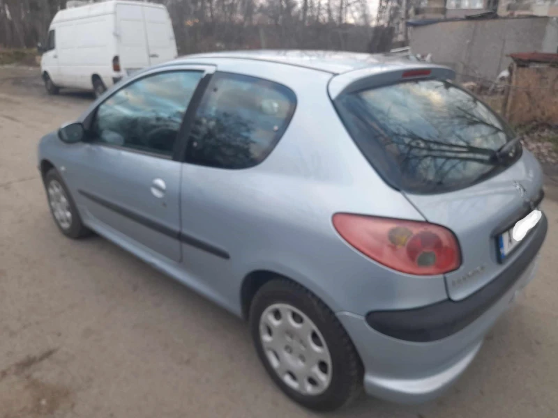 Peugeot 206 1.1 8V Premium, снимка 3 - Автомобили и джипове - 48560502