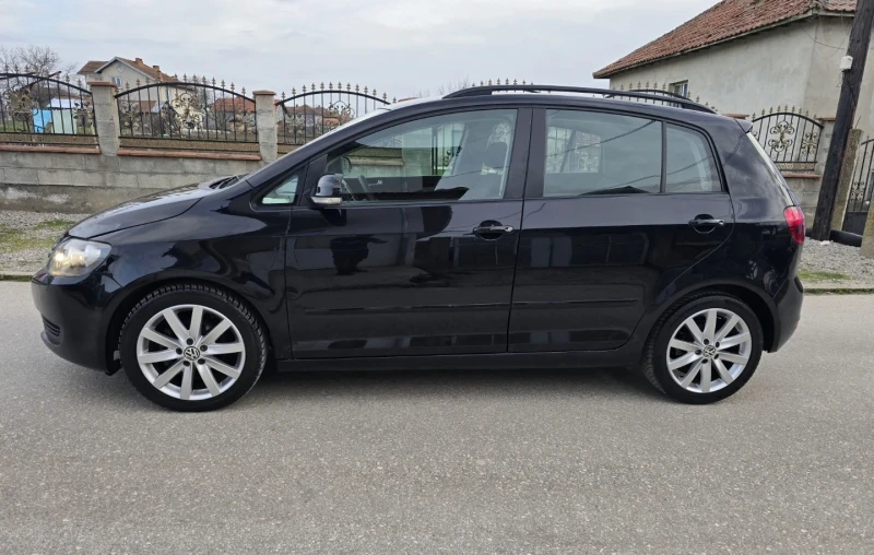 VW Golf Plus 1.6 TDI, снимка 2 - Автомобили и джипове - 49454611