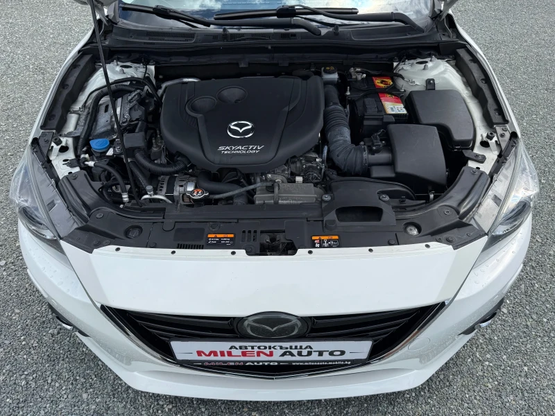 Mazda 3 (KATO НОВА), снимка 17 - Автомобили и джипове - 49533625