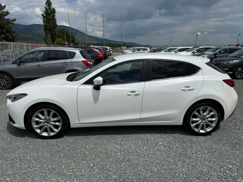 Mazda 3 (KATO НОВА), снимка 10 - Автомобили и джипове - 49533625