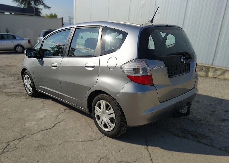 Honda Jazz 1.4 Автоматик, снимка 6 - Автомобили и джипове - 49610378