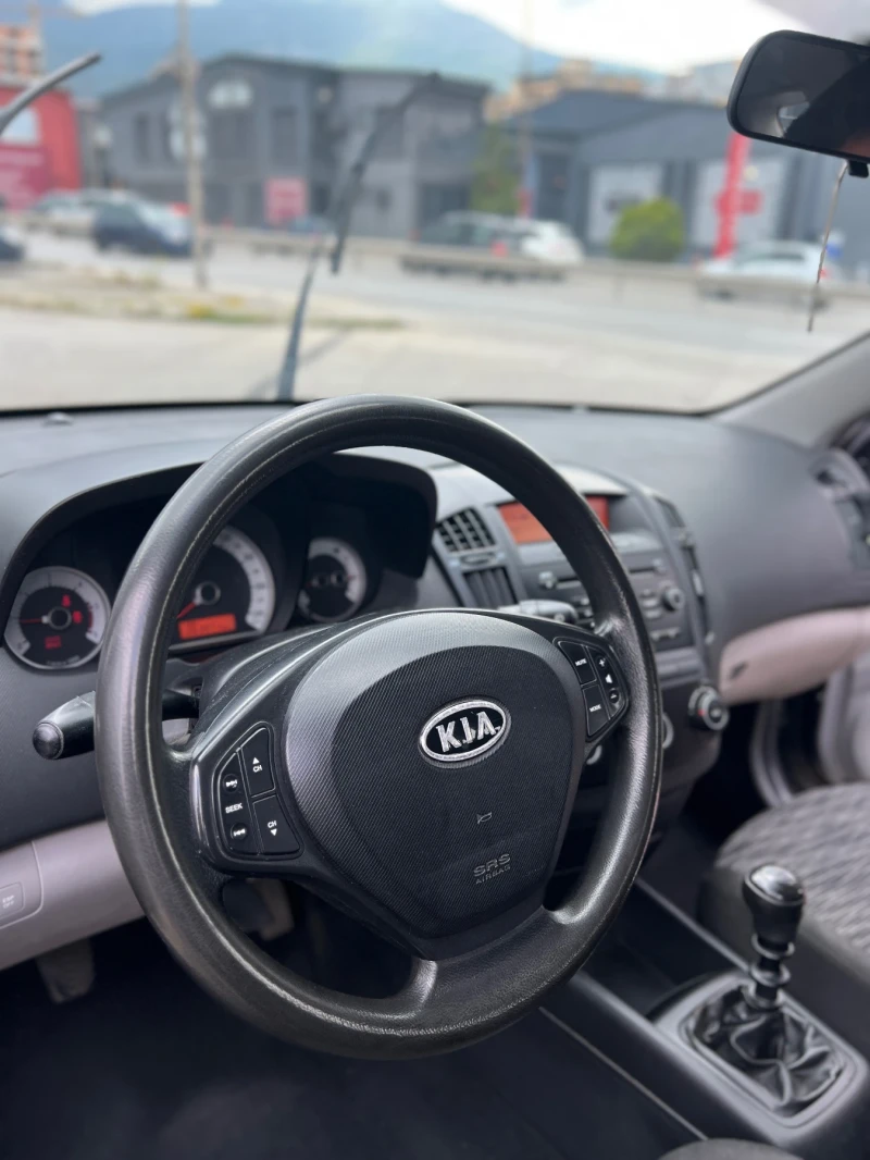 Kia Ceed ТП до 09.2026, снимка 9 - Автомобили и джипове - 52562402