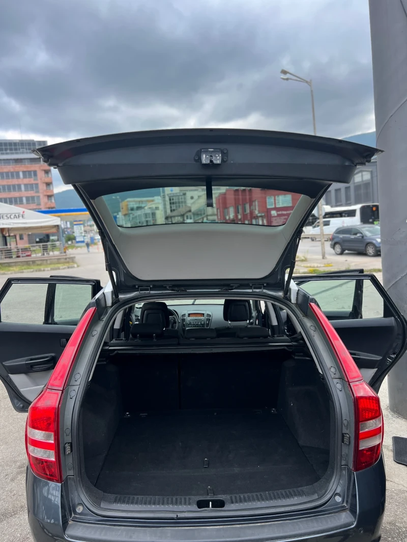 Kia Ceed ТП до 09.2026, снимка 5 - Автомобили и джипове - 52562402