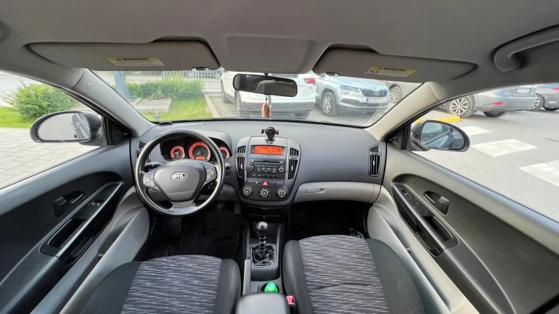 Kia Ceed ТП до 09.2026, снимка 6 - Автомобили и джипове - 52562402